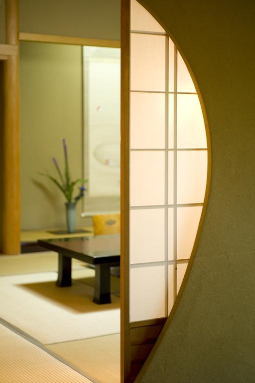 Ryotei Tanokura Hotell Yufu Eksteriør bilde